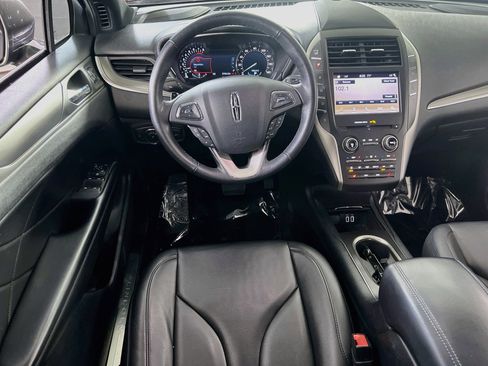 Used 2017 Lincoln MKC Premiere image 22