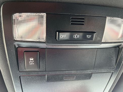 Used 2019 Toyota Tacoma TRD Sport AWD/4WD image 24