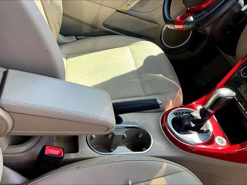 Used 2019 Volkswagen Beetle 2.0T FWD image 14