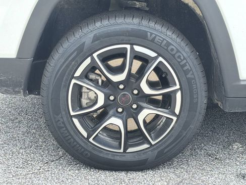 Used 2025 Jeep Compass Trailhawk AWD/4WD image 38