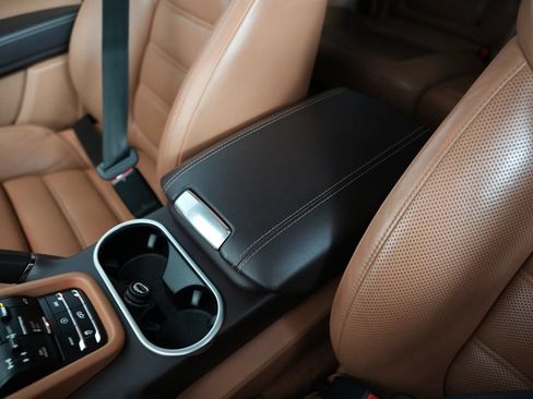 Used 2016 Porsche Cayenne GTS AWD/4WD image 34