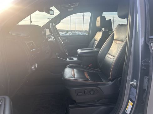 Used 2021 GMC Yukon AT4 w/ Rear Media and Nav Package image 4