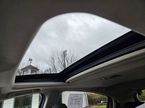 Used 2018 Honda HR-V EX image 17