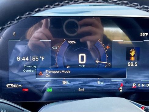 New 2026 Chevrolet Equinox EV LT image 13