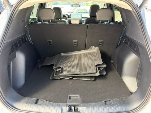Used 2025 Ford Escape SE FWD image 42