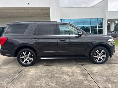 Used 2023 Ford Expedition XLT RWD image 8
