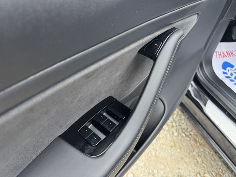 Used 2018 Tesla Model 3 Long Range image 24