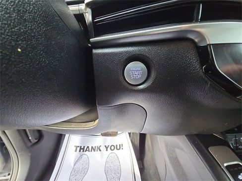 Used 2024 Kia Sorento S image 17