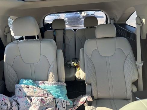 Used 2023 Kia Sorento SX image 12