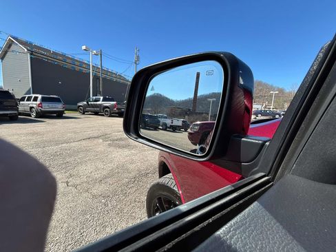 Used 2024 Dodge Durango GT image 11