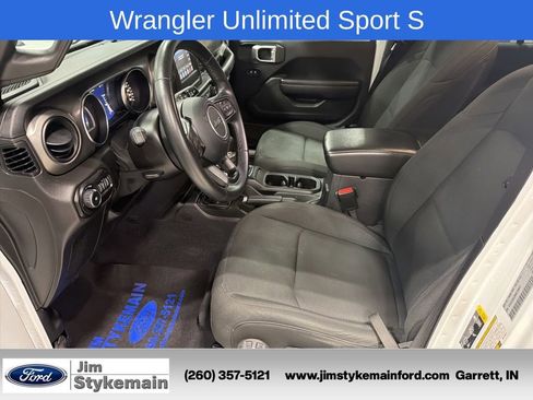 Used 2021 Jeep Wrangler Unlimited Sport w/ Technology Group AWD/4WD image 14