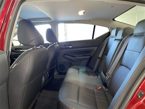 Certified 2024 Nissan Altima 2.0 SR image 16