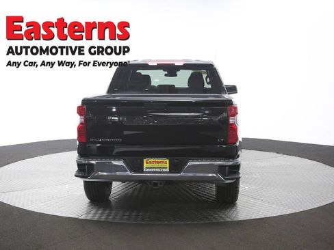Used 2024 Chevrolet Silverado 1500 LT AWD/4WD image 39
