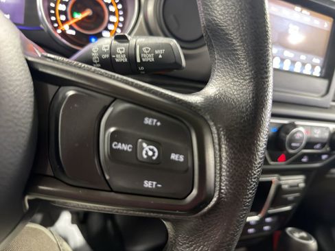 Used 2022 Jeep Wrangler Unlimited Sport image 26