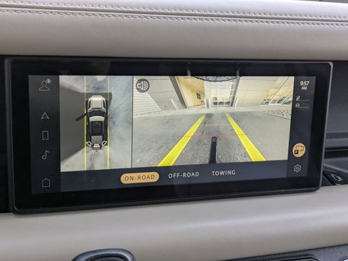 Used 2022 Land Rover Defender 110 X-Dynamic HSE image 23