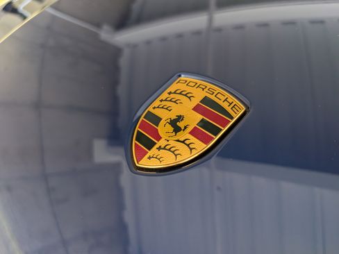 Used 2025 Porsche Macan image 13