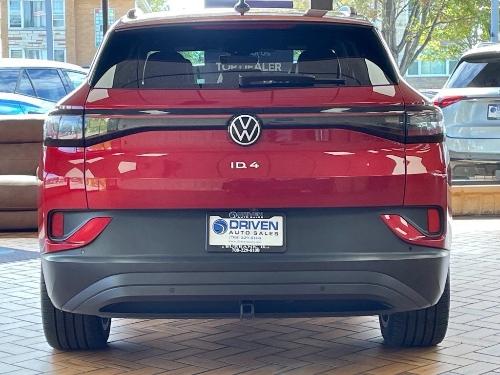 Used 2023 Volkswagen ID.4 Pro S Plus AWD/4WD image 9