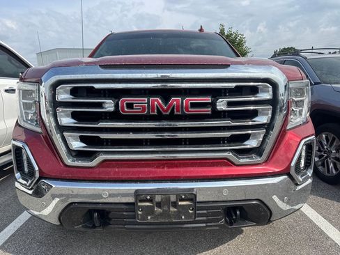 Used 2019 GMC Sierra 1500 SLT w/ SLT Premium Plus Package AWD/4WD image 2