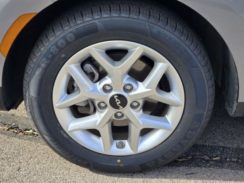 Certified 2024 Kia Soul LX w/ Option Group 015 image 10