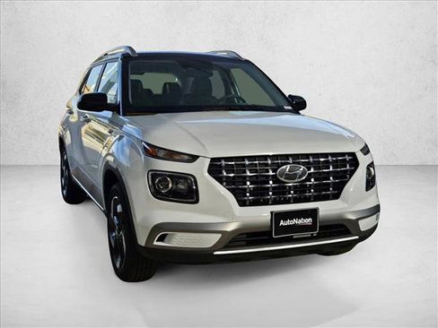 New 2026 Hyundai Venue SEL image 6