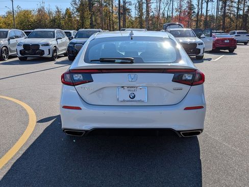 Used 2024 Honda Civic Sport Touring image 4