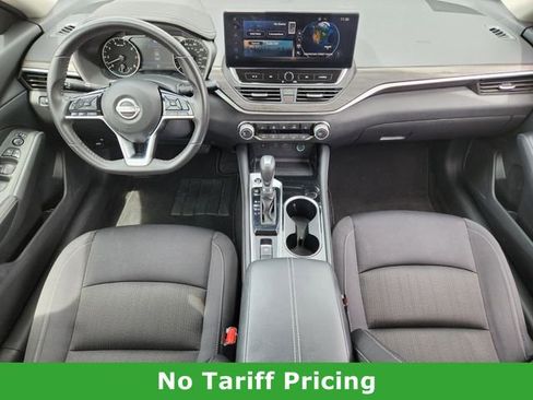 Used 2024 Nissan Altima 2.5 SV w/ SV Premium Package FWD image 26