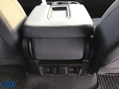 Used 2023 Chevrolet Silverado 1500 LT image 16