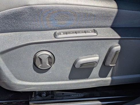 Used 2023 Volkswagen ID.4 Pro S Plus AWD/4WD image 27