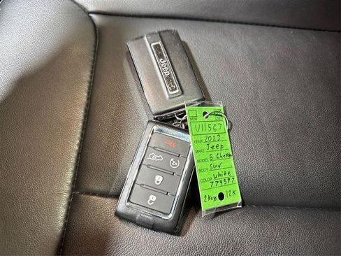 Used 2023 Jeep Grand Cherokee 4WD 4xe image 31