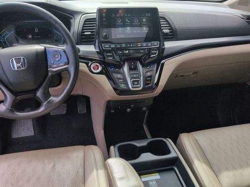 Used 2023 Honda Odyssey Elite image 17