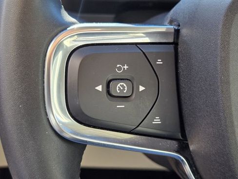 Used 2023 Volvo XC40 B5 Plus w/ Driver Assist Package AWD/4WD image 27