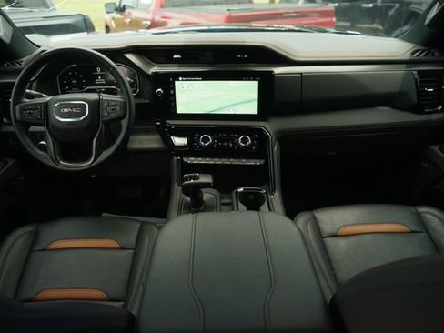 Used 2025 GMC Sierra 1500 AT4 w/ AT4 Premium Package AWD/4WD image 21
