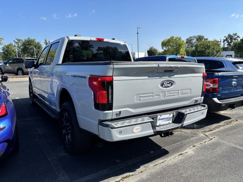 Used 2024 Ford F150 Lightning Flash AWD/4WD image 7