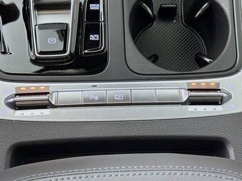 New 2026 Kia Carnival SX w/ SX Dark Edition Package FWD image 27