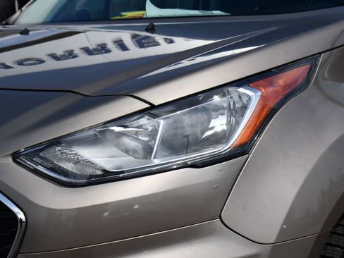 Used 2019 Ford Transit Connect XLT image 38