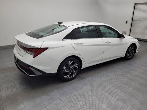 Used 2025 Hyundai Elantra SEL FWD image 10