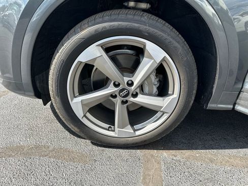 Used 2020 Audi Q5 2.0T Titanium Premium Plus w/ Premium Plus Package image 27