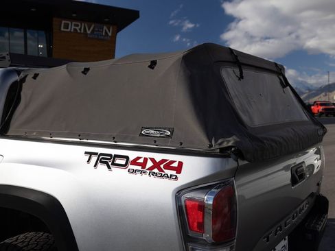 Used 2023 Toyota Tacoma TRD Off-Road image 10
