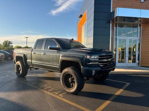 Used 2017 Chevrolet Silverado 1500 LTZ AWD/4WD image 2