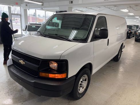 Used 2016 Chevrolet Express 2500 image 1