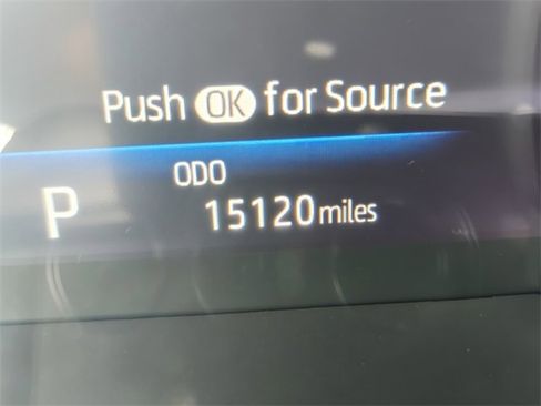 Used 2024 Toyota Highlander XSE image 27