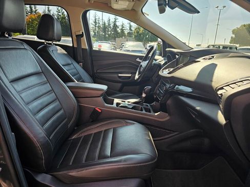 Used 2017 Ford Escape Titanium w/ Canadian Touring Package image 12