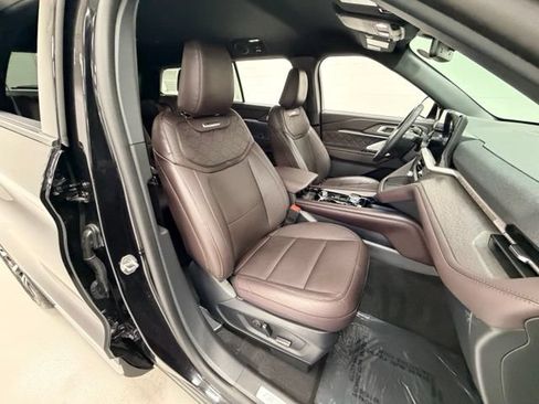 Used 2026 Ford Explorer Platinum w/ LUX Leather Package AWD/4WD image 27