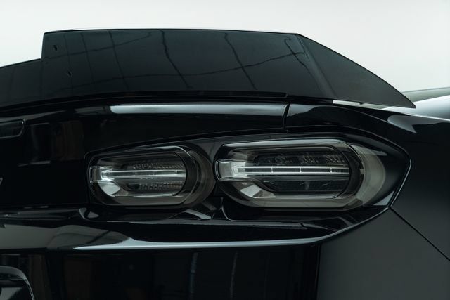 Used 2021 Chevrolet Camaro LT RWD image 15