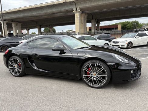 Used 2015 Porsche Cayman S image 3