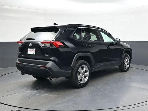 Used 2023 Toyota RAV4 XLE image 4