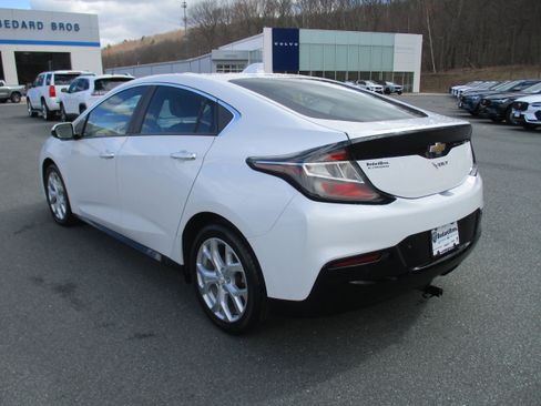 Used 2016 Chevrolet Volt Premier w/ Driver Confidence Package image 7