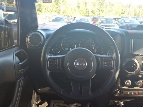 Certified 2018 Jeep Wrangler Unlimited Sport S AWD/4WD image 19