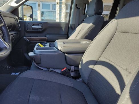 Used 2021 Chevrolet Silverado 1500 LT image 19