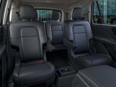 New 2026 Lincoln Aviator Premiere image 11